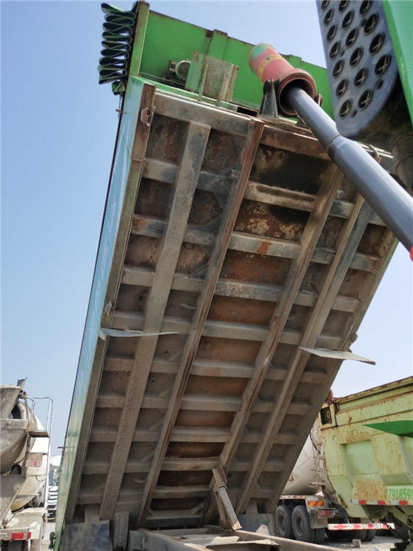 后翻半掛車 后翻半掛車